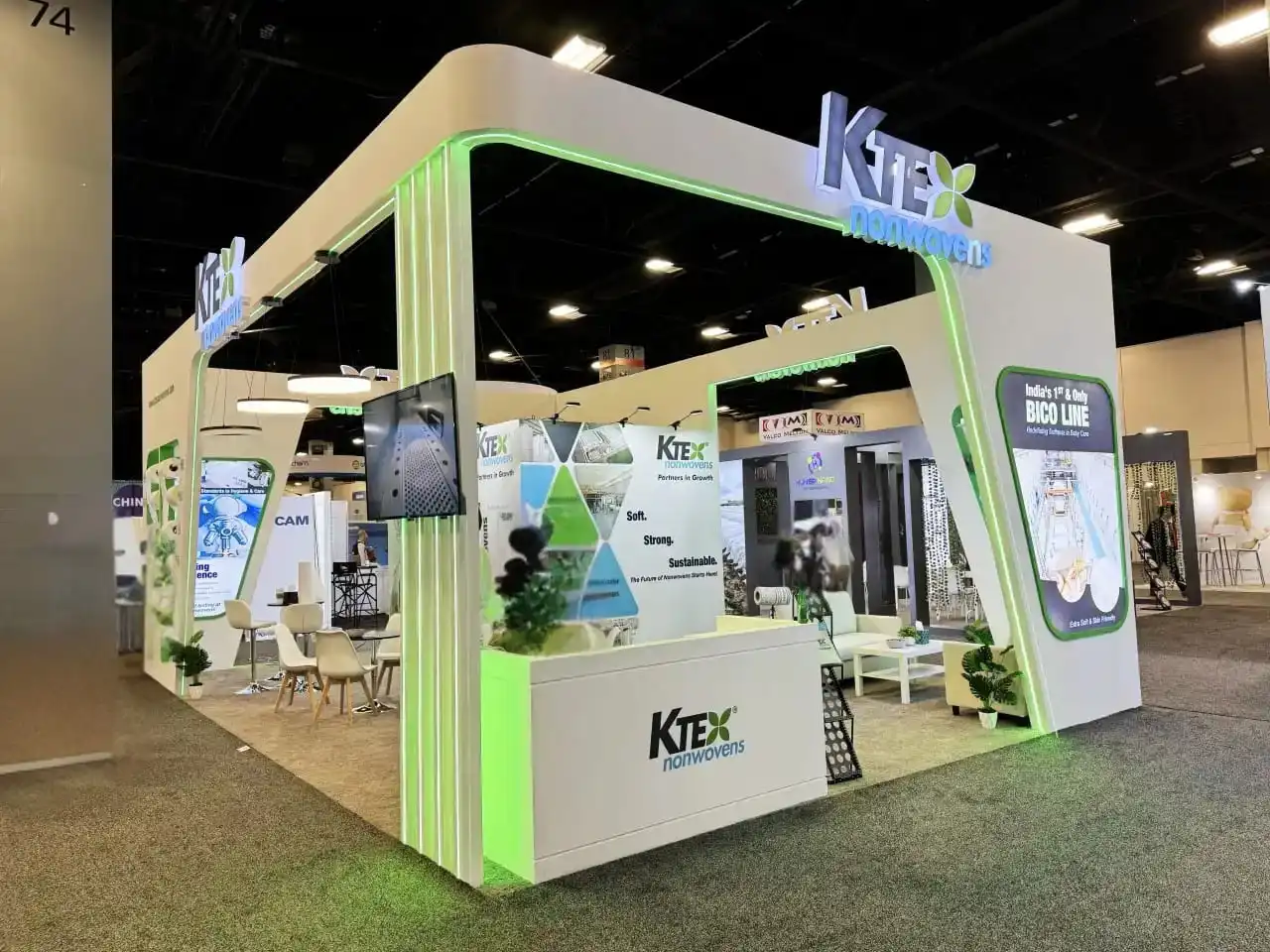 Propshop trade show booth design company in Florida — fabrication team at work