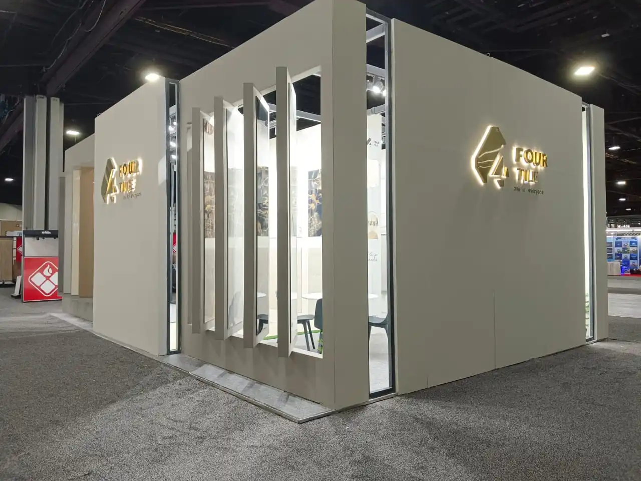 4 TILE exhibition stand